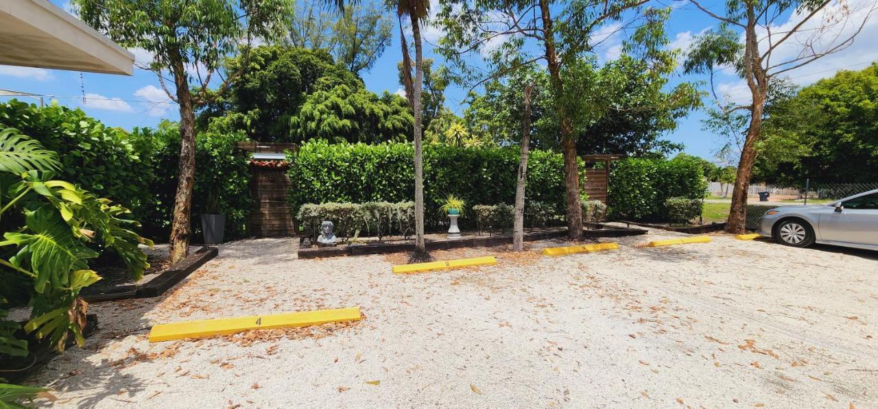 Private Aparment Studio In The Hard Of Miami Unit # 6 Opa-locka Εξωτερικό φωτογραφία