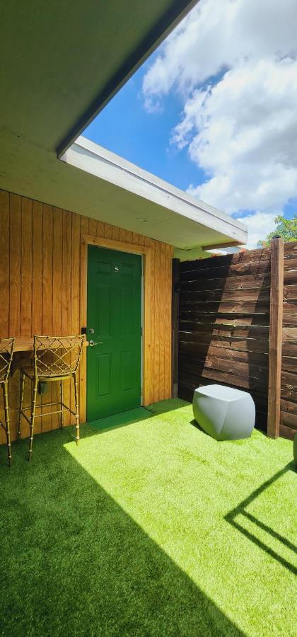 Private Aparment Studio In The Hard Of Miami Unit # 6 Opa-locka Εξωτερικό φωτογραφία